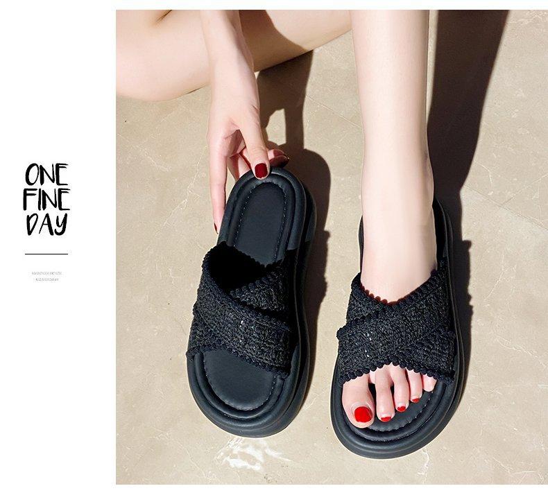 Fashion Thick-soled Small Fragrant One-word Slippers, Women's New Summer Wear French Small Sandals Beach Sandals in 2025