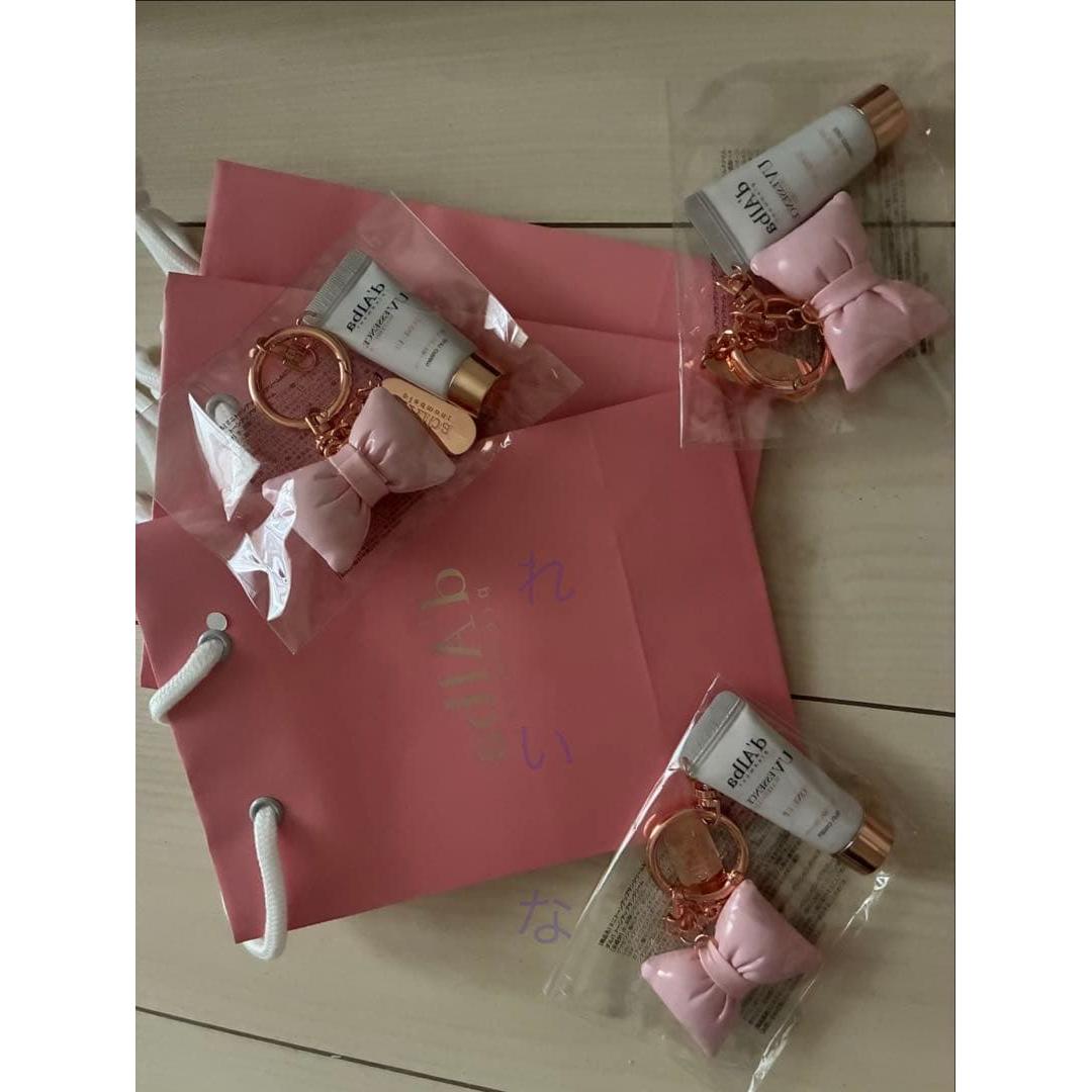 Unopened d Alba ribbon type keychain 3 pieces shop bag 3