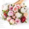 Decorațiuni pentru casă – Flori decorative şi coroane de flori