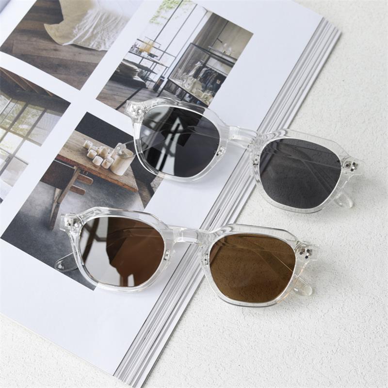 Fashion Square Polarized Sunglasses Women Retro Rivets Decoration Gradient Shades Men Driving Anti-Glare Sun Glasses Eyewear