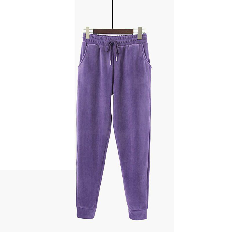 Trendy Golden Velvet Hoodie Set for Women: Fashionable Autumn/Winter Slimming Two-Piece Sportswear