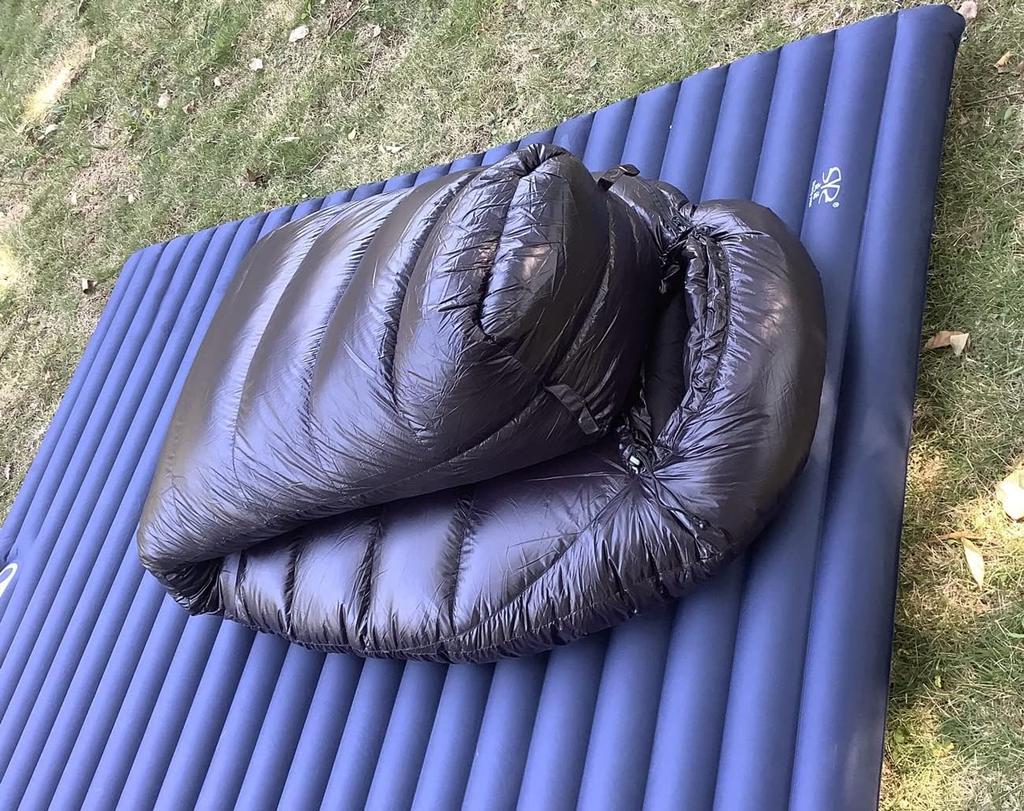 Fengzel utomhus sovsäck formad som en mumie, 90% dun, 400-2500g högkvalitativ dunfyllning, vacker lyster, kan kopplas ihop, flerfärgad, minimum