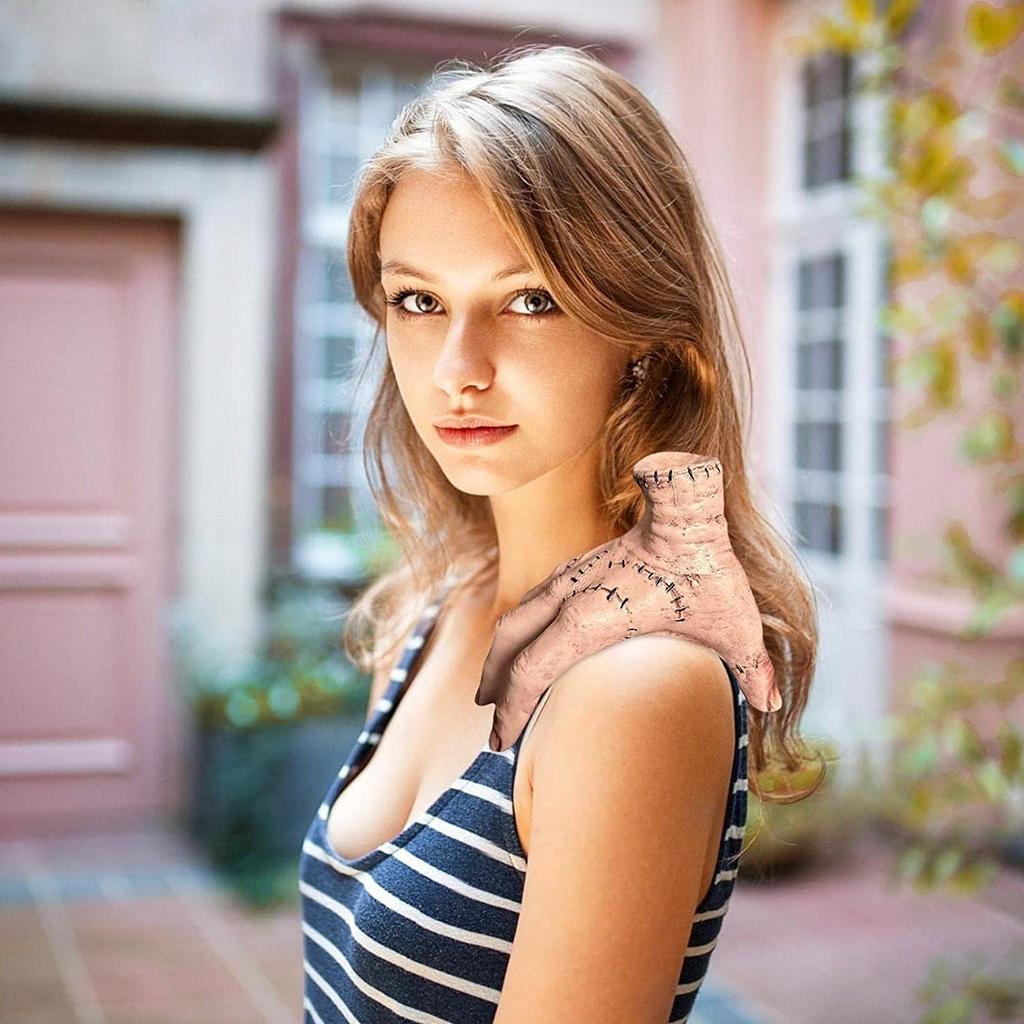 Addams Family FakeThing Hand Toys, 2025 The Thing from Addams Family, Cosplay Hand by Addams, Scary Prosthetic Props Decorations Gift for Fans (Palms)