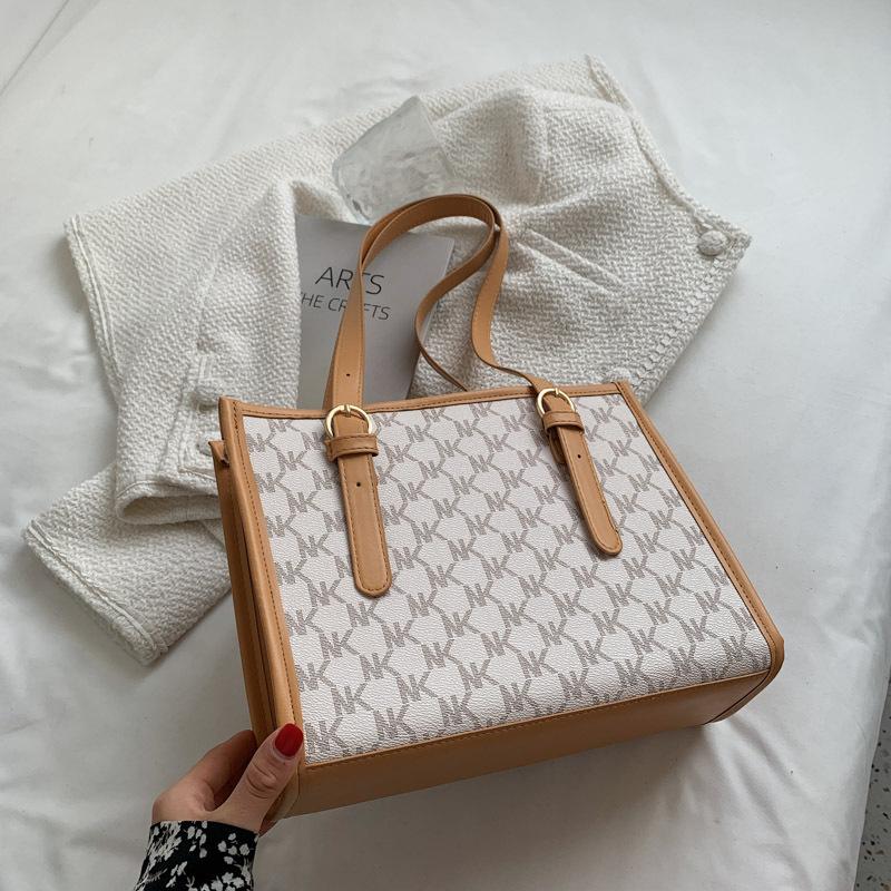 Large capacity bag women 2025 new fashion shoulder armpit bag commuter tote bag women