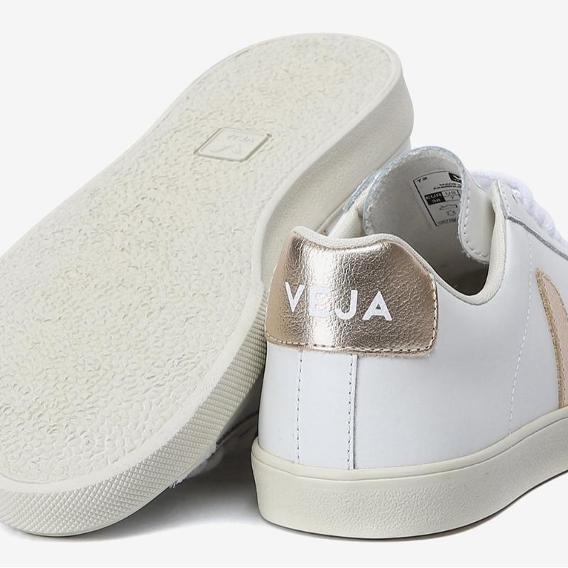 Veja Women S Slim Fit Golden Leather SneakerS Svjf231eo02 490