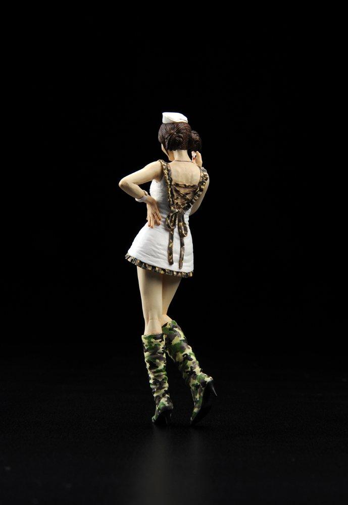 Brick Works NOSE ART QUEEN Yumi Sugimoto Girls from SCALE AVIATION scale resin cast assembly kit 1/20