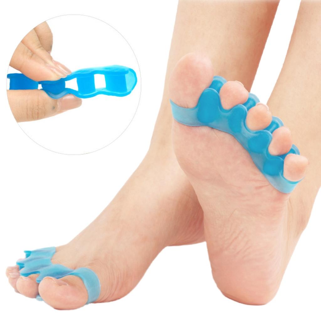 2Pair Five Hole Toe Separator Hallux Valgus Orthosis Bunion Corrector Toe Straightener Overlapping Toe Separator Toe Protector