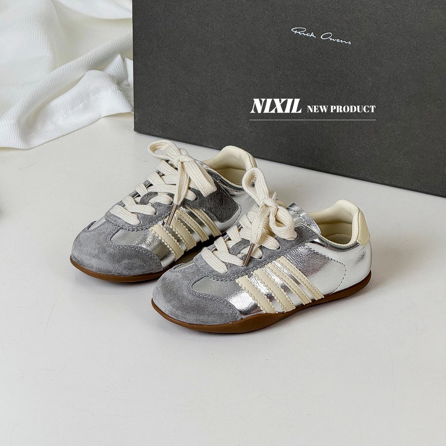 

2025 autumn new children s casual shoes fashionable retro thin-soled sports shoes foreign-style versatile men s and girls moral training shoes 26-30 yards whole hand 5 pairs starting batch серебряный