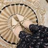 Scarpe singole da donna con tacco sottile, tacco medio, bocca bassa, a punta, in pelle verniciata con motivo pietra retrò con fibbia in metallo