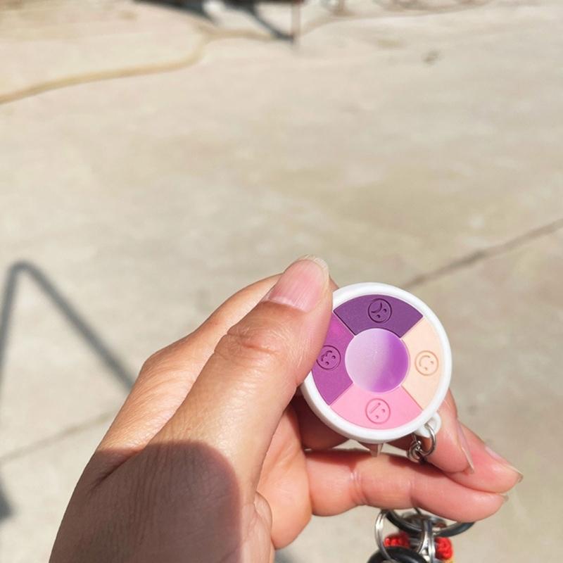 Color Changing UV Keychain for Outdoor Sports Measure UV Intensity with This Sunscreen Artifact Unique Gift for Friends