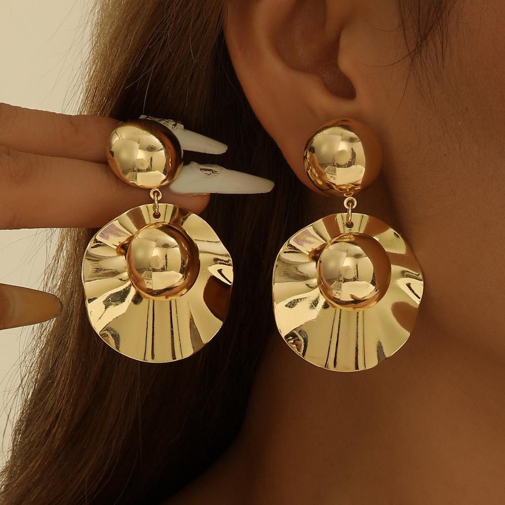 European and American Exaggerated Earrings, High-end Earrings, Fashion Metal Style Gold Glossy Earrings Ins Jewelry Set