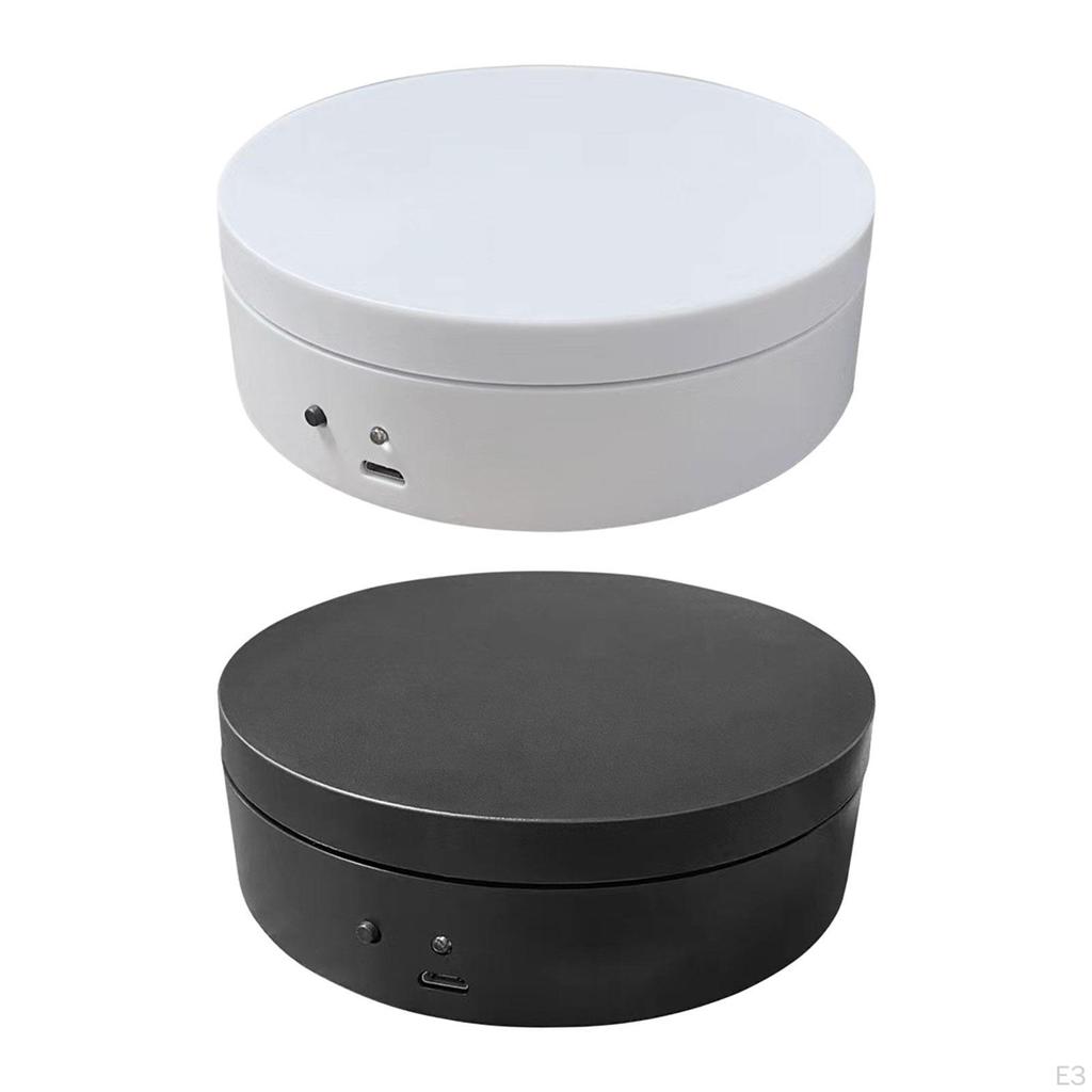 Dynamický stojan na šperky