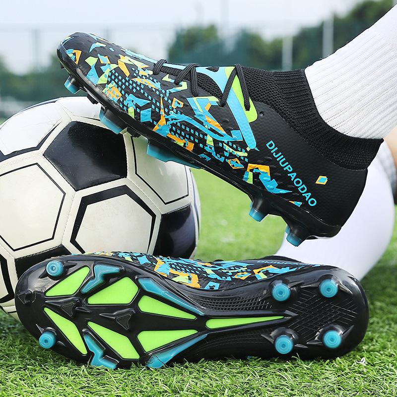Football Shoes Long Nails Adult Football Shoes Sneakers Lightweight Students Artificial Grass Professional Training Broken Nails New