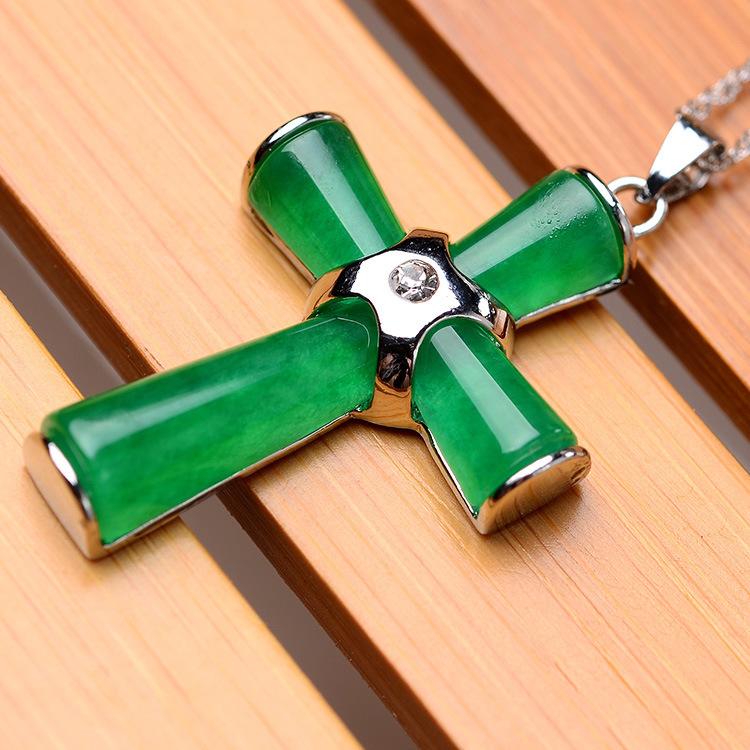 925 Sølv Halskjedesett med Chrysoprase Cross Pendant Women In Europe and The Wind Natural Green Pendant