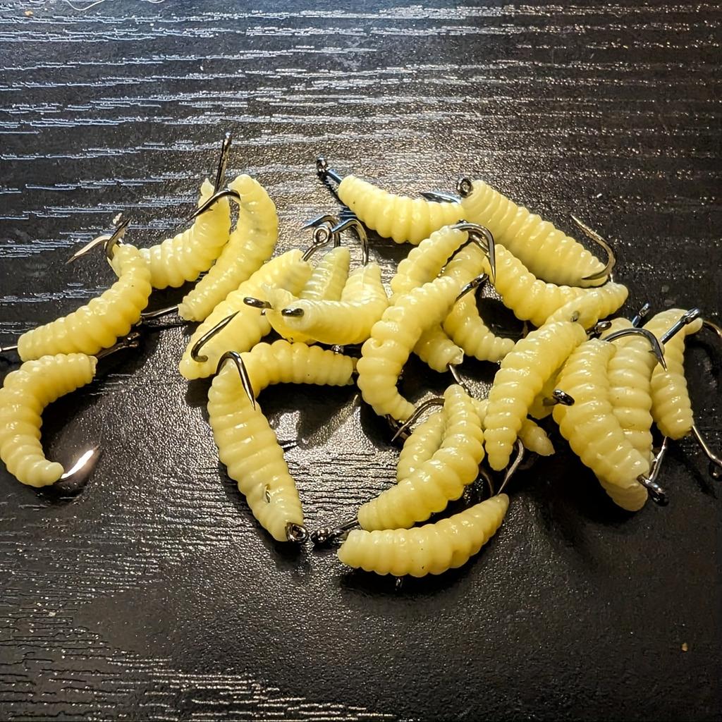 30pcs Yellow Rubber Maggots Fishing Bait Set with Hooks - Versatile Grub Lures for Bass, Trout, Crappie, Bluegill - Ideal for Freshwater Fishing