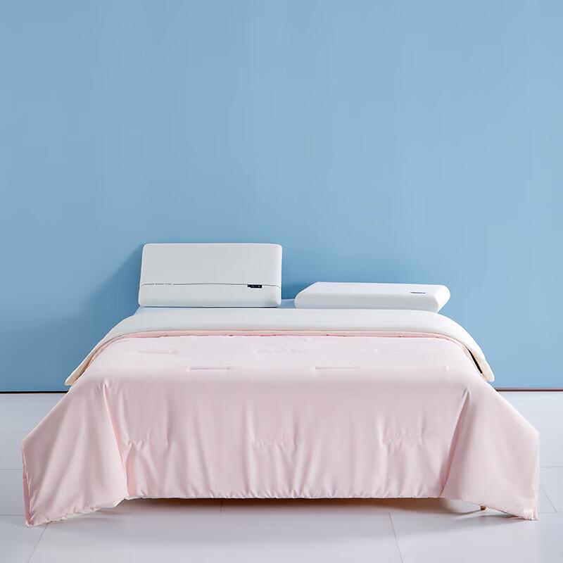 

Atour Style All-Season Convertible Duvet