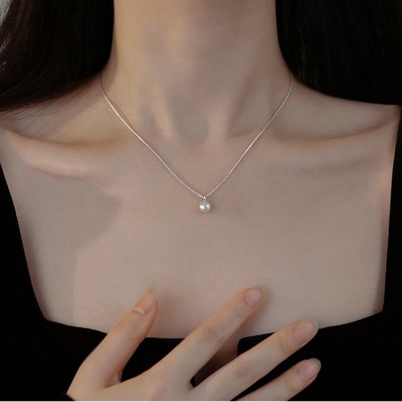 Women s Elegant Single Pearl Clavicle Necklace - Simple, Trendy, Cool Style