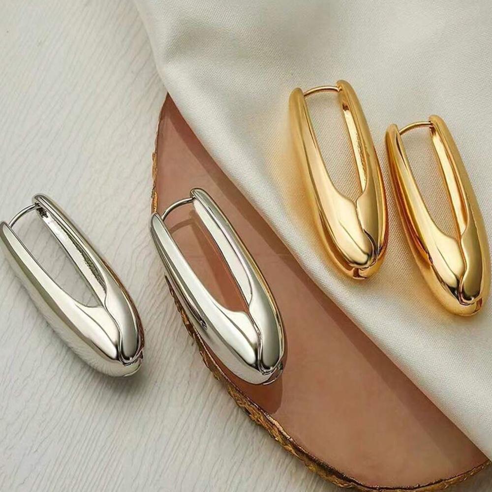 Gold Plating Heart Shape Hoop Earrings For Women Twisted Heart Geometric Shape Simple Design Ins Summer Jewelry Earrings