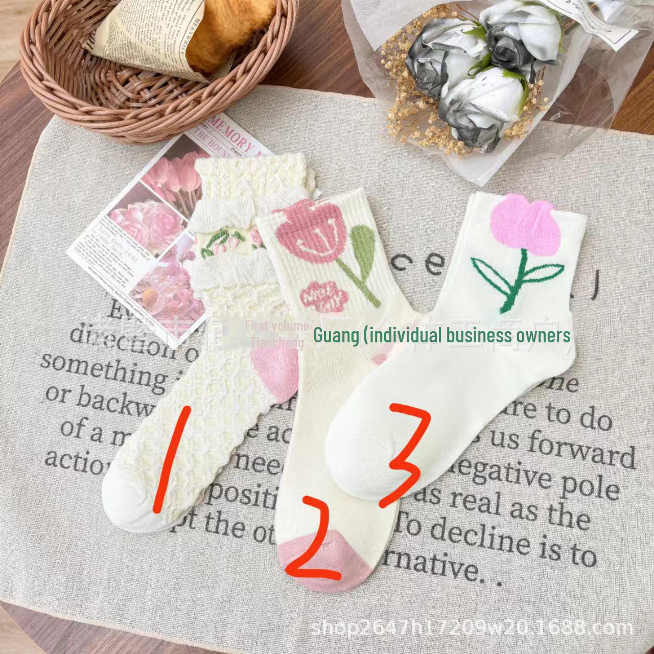 

Женские носки Retro Tulip Crew: Весна и осень, дышащий, впитывающий пот, 3D цветочный дизайн 1 pair, One Size жёлтый