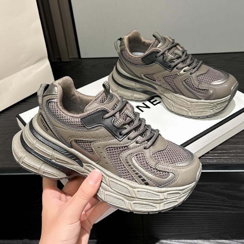 ins new sports student shoes spring and autumn running dad shoes platform height increase casual street shot