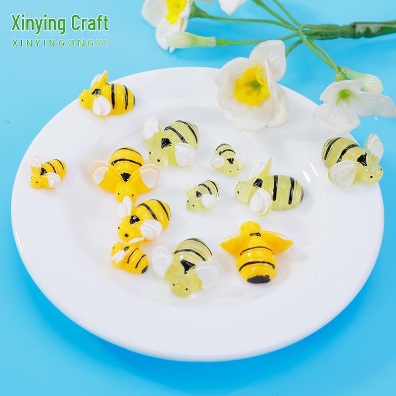 

Mini Bee Resin Ornament for Micro Landscapes Small Luminous Bee 14mm
