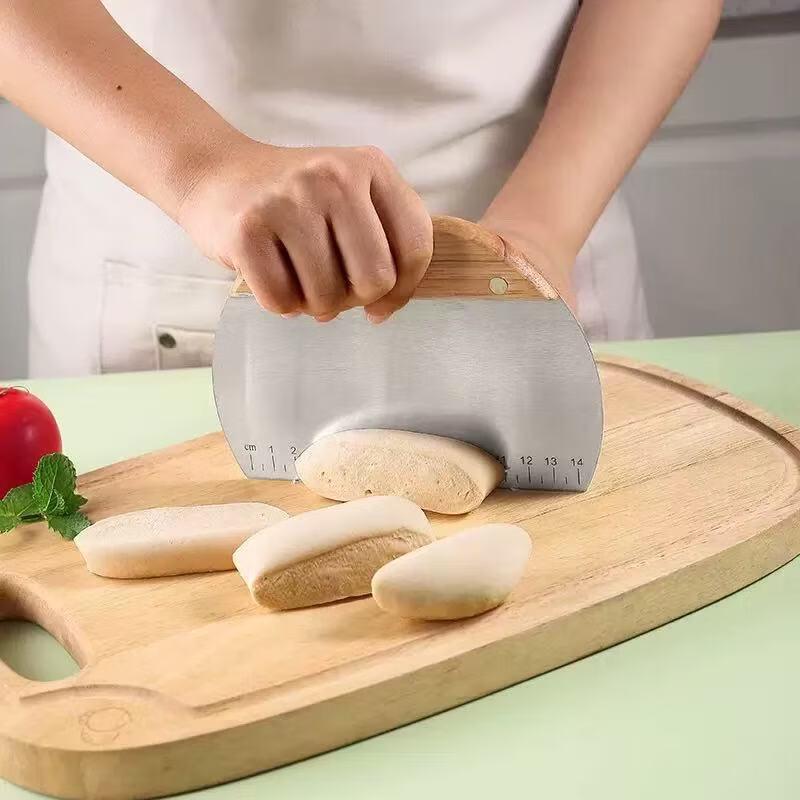 MDNG Wooden Handle Dough Cutter