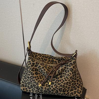 Borsa di stoffa casual di grande capacità in stile coreano, borsa tote a mano con stampa leopardata alla moda, borsa ascellare a spalla singola
