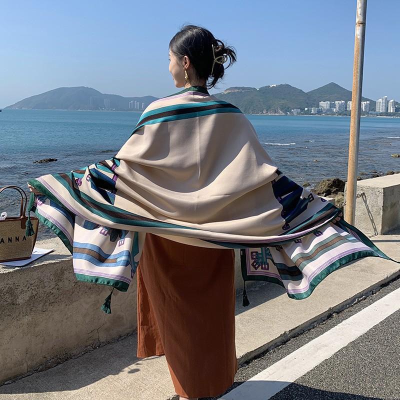Ethnic Shawl Scarf Seaside Sunscreen Beach Silk Scarf Red Big Yarn Women'S Desert Travel Ladies Po Accessories Ladies