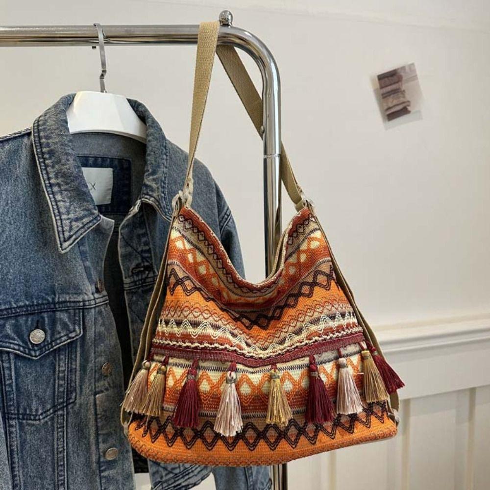 Woven Ethnic Style Backpack Tassel Bohemian Shoulder Bag Portable Fringe Shoulder Bag Outdoor