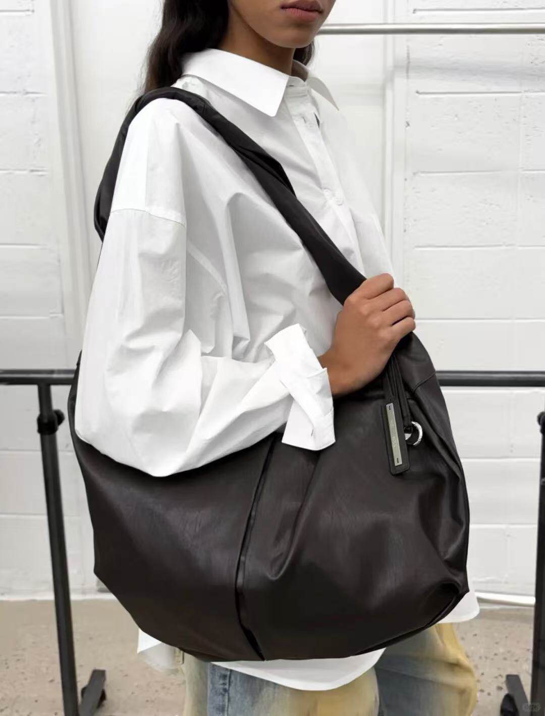 Kesong Croissant Retro Motorcycle Style Large Capacity Shoulder Bag