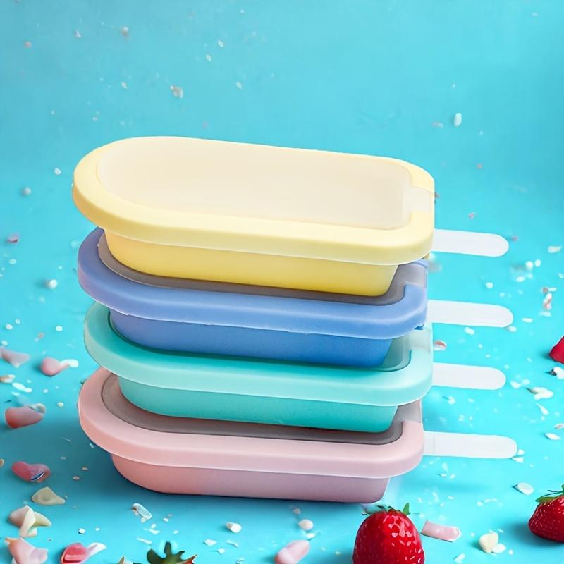 4pcs Silicone Ice Cream Molds with Lids , Reusable and BPA Free, Perfect for Home Fun, Summer Desserts, Popsicle Molds