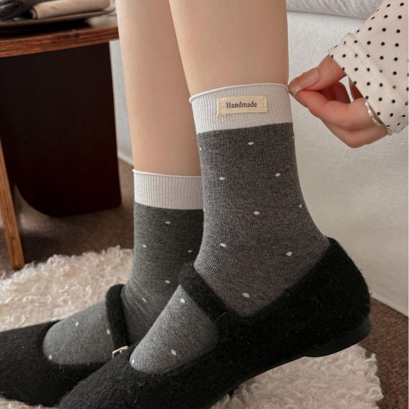 Winter and Autumn Patterned Pointed Mid-calf Socks in Contrasting Colors, Boneless Socks Made of Children's Cotton Fabric