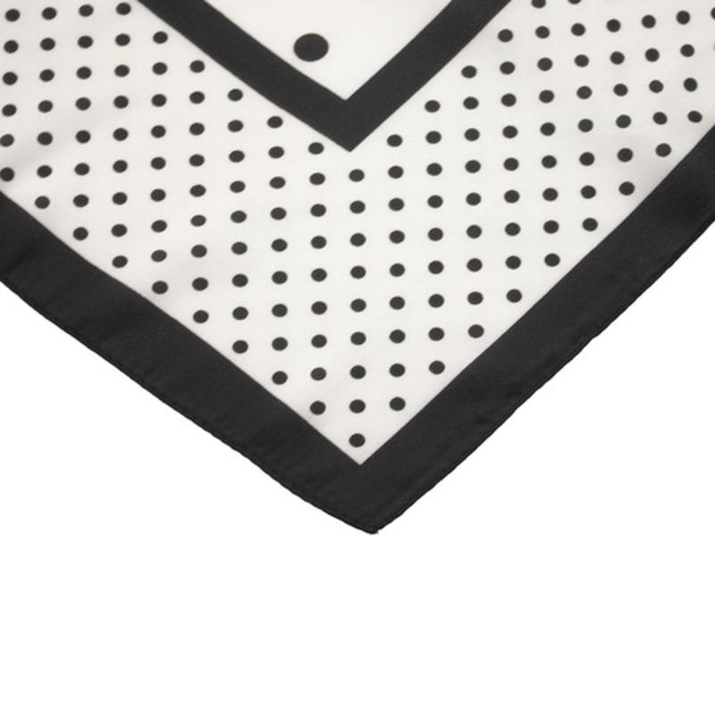 The GREEN Lab Classic Dot Scarf (DOT WHITE)