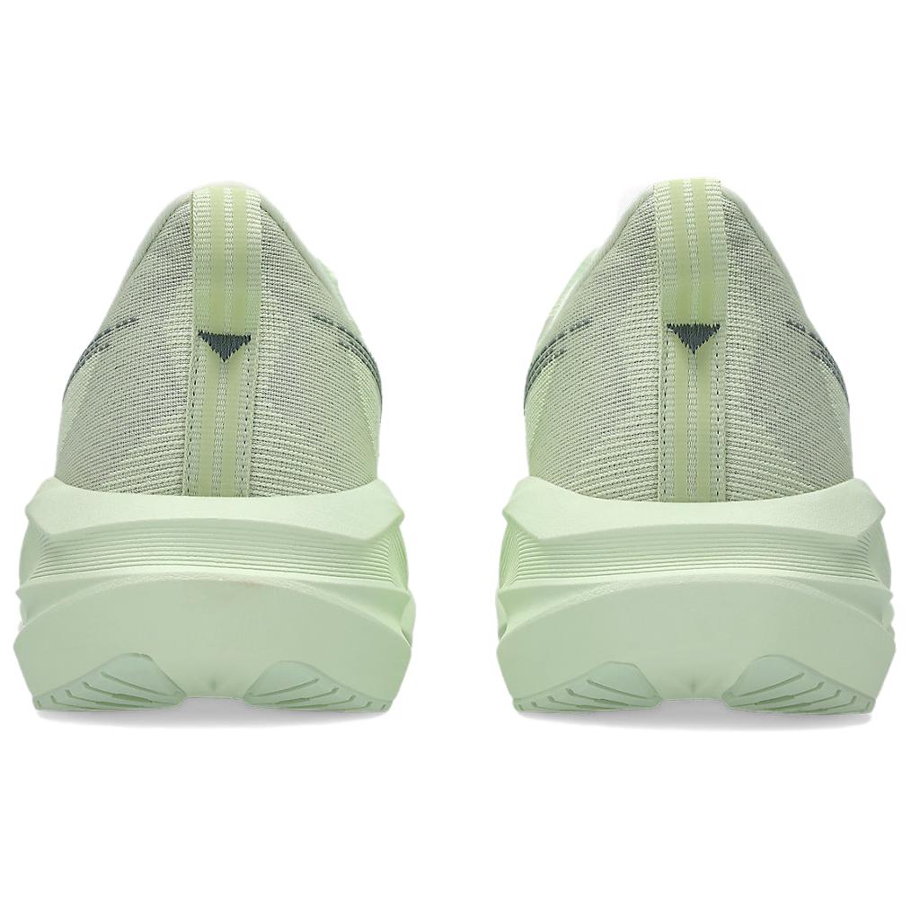 Asics Novablast 5 Allsidige Komfortable Slitesterke Lavsko Løpesko Dame joggesko Grønn 1012B765-301