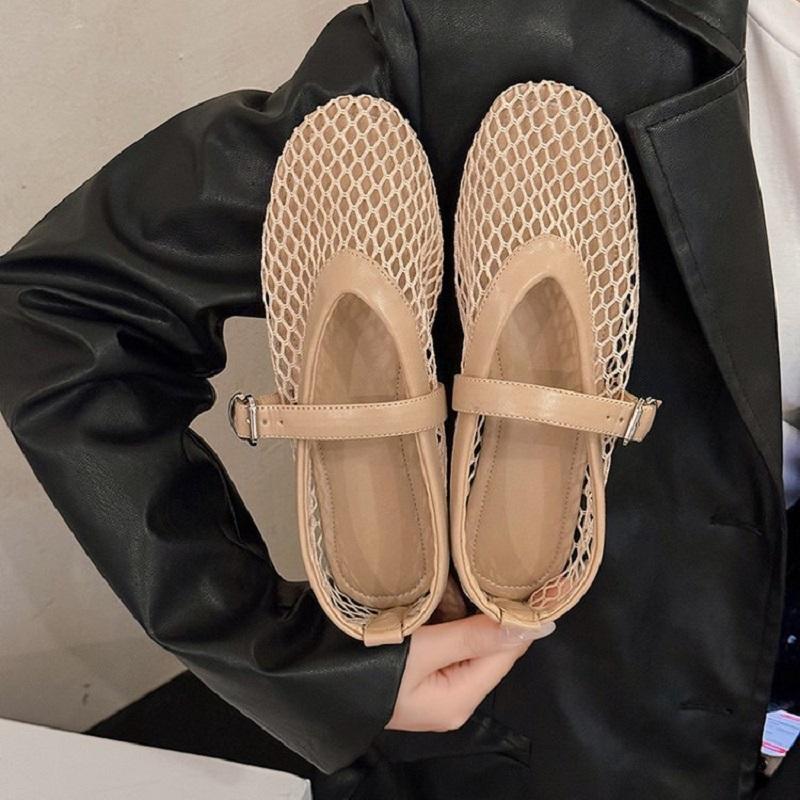 Flat Bottomed Hollowed Out Sandals for Women's Summer New Mesh Breathable Sandals, Fashionable Outerwear Soft Soled Single Shoe