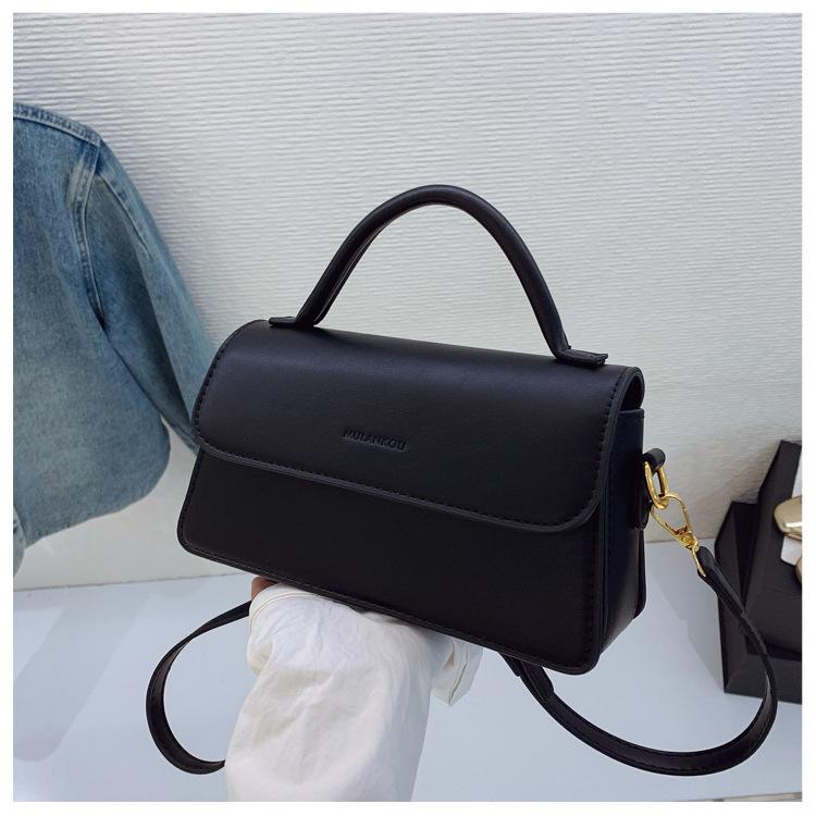 

2025 новая нишевая сумка высокого класса женская модная ретро сумка-мессенджер простая повседневная женская сумка через плечо чёрный