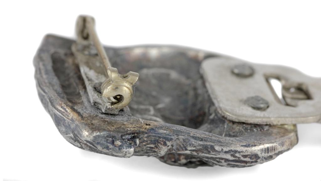 Griffon Bruxellois, Brussels Griffon – Brooch with a clip, holder for a start number – Design 02 | Art-Dog
