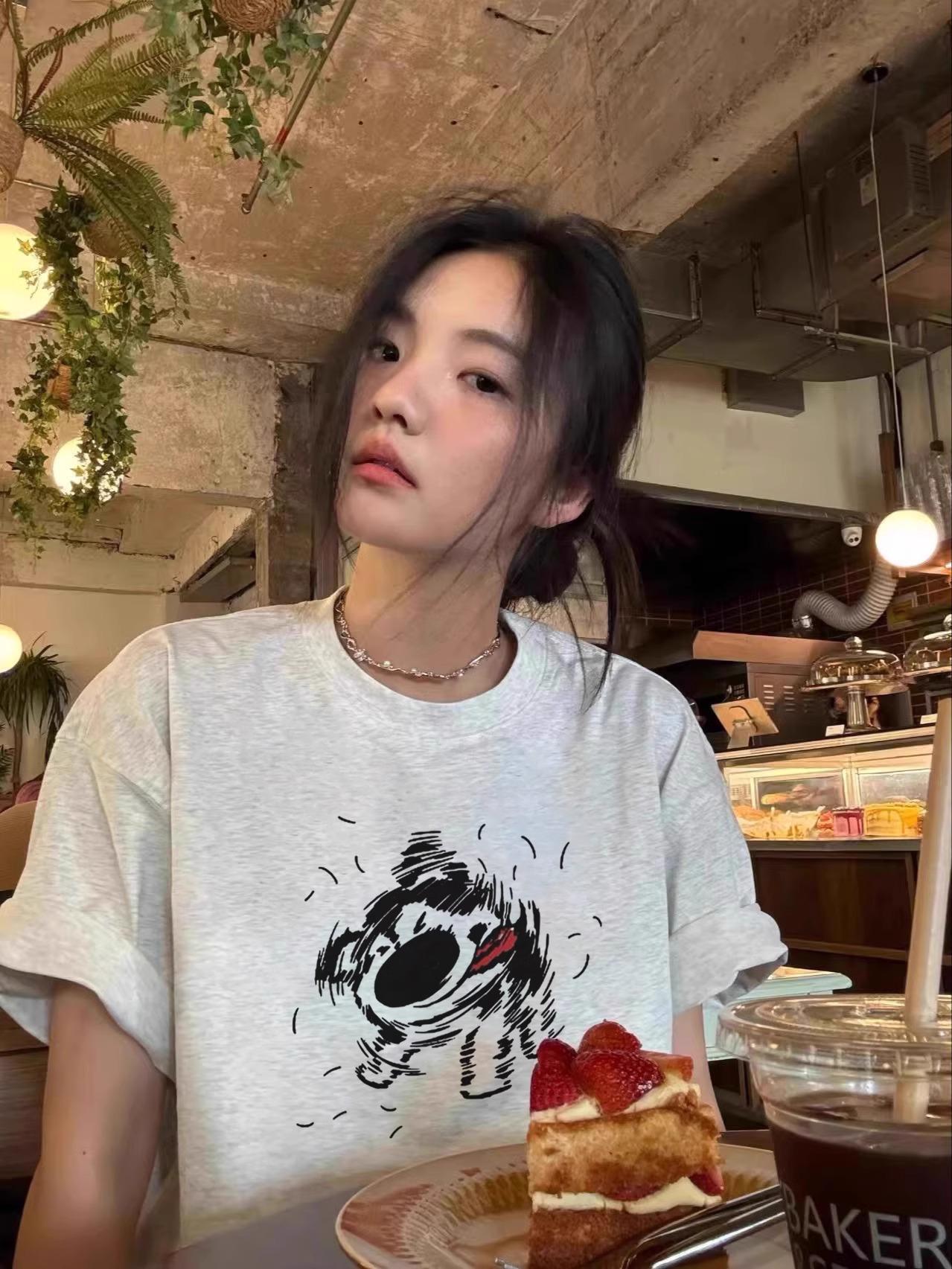 

Women s Grey American Design Loose Fit Cotton T-Shirt - Summer 2025 M