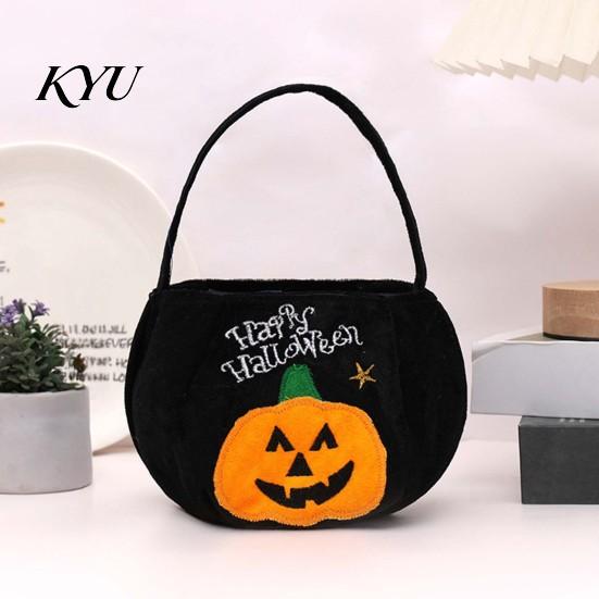 Reusable Trick or Treat Bag Halloween Pumpkin Candy Bag, Cartoon Velvet Plush Tote for Cute Holiday Gift Bags Kids, Handbag, Party Favor Decor