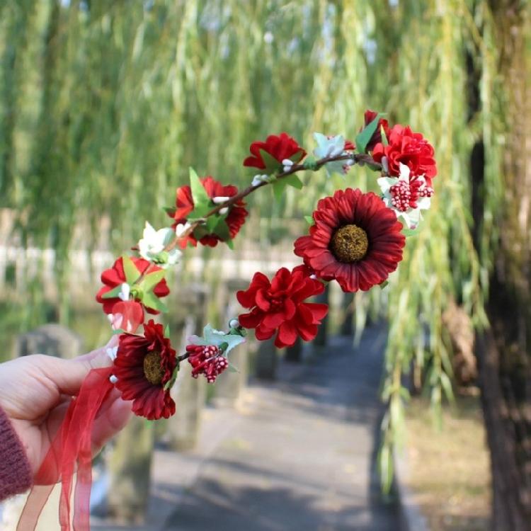 Eye Catching Flower Wreath Flower Crown Headbands Flower Hair Accessory for Women