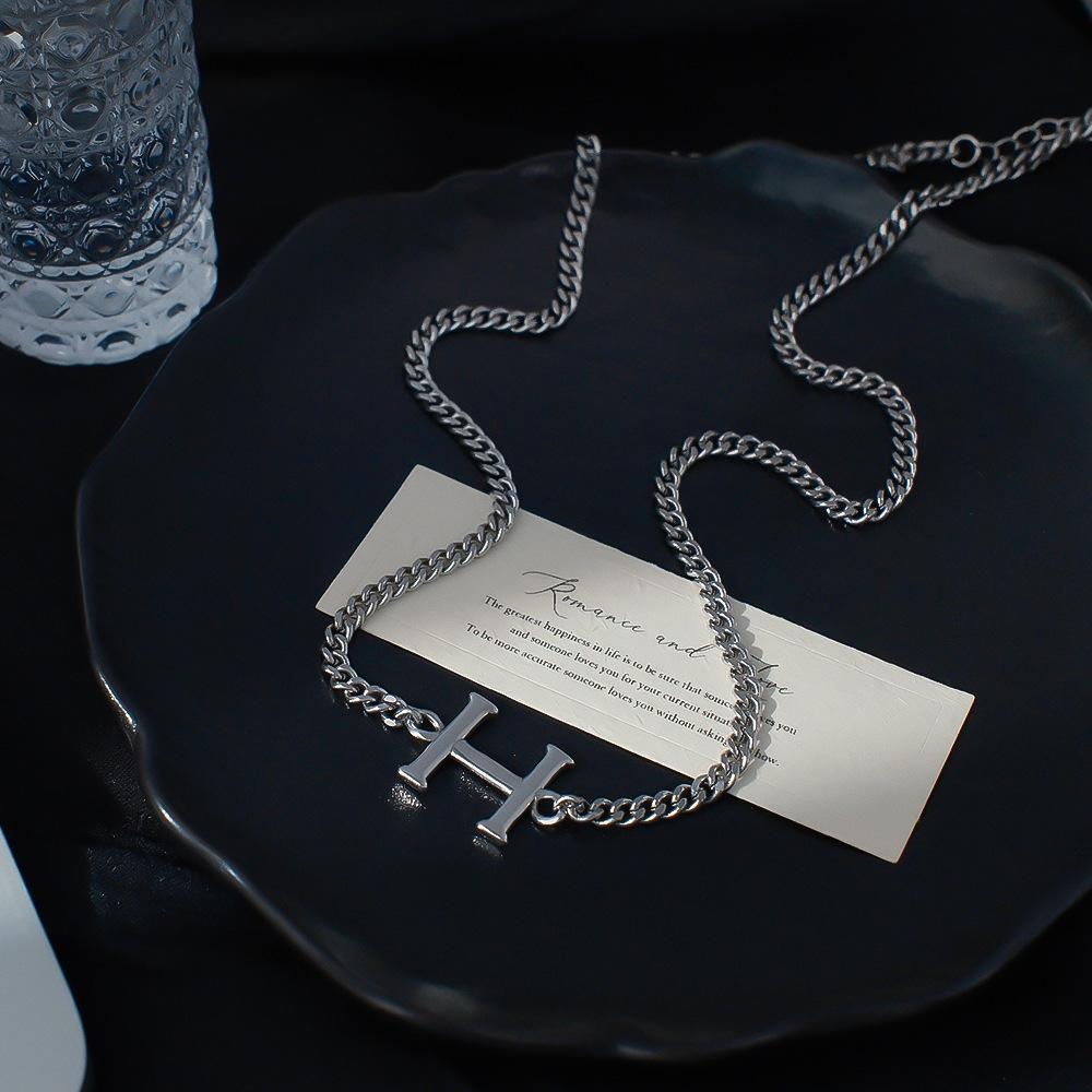 Elegant H Letter Necklace: Trendy Women’s Hip Hop-Inspired Cuban Chain Jewelry