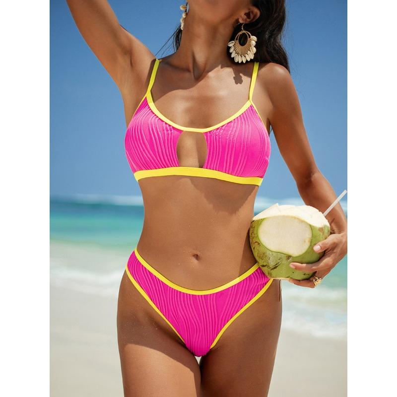 Fashion and Comfort Beach Vacation Swimsuit Swimsuit Women Halter Split Sexy Bikini Swimsuit Fine Stitching In A Variety of Colors Beachwear