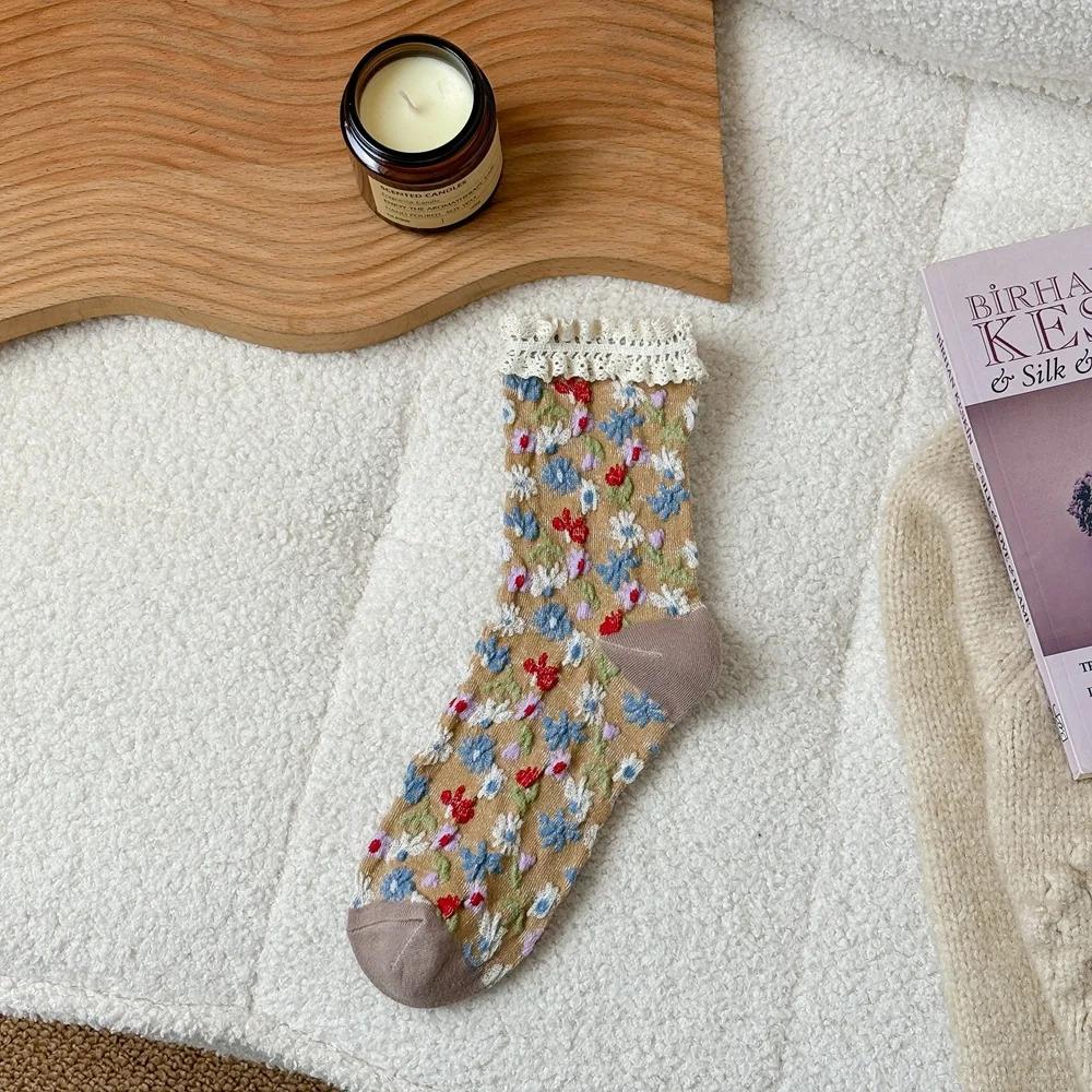 1 Pair Korean Style Women Socks Autumn Winter Long Cute Sweet Floral Fashion Socks Lady Contrast Lace Street Casual Sokken Femme