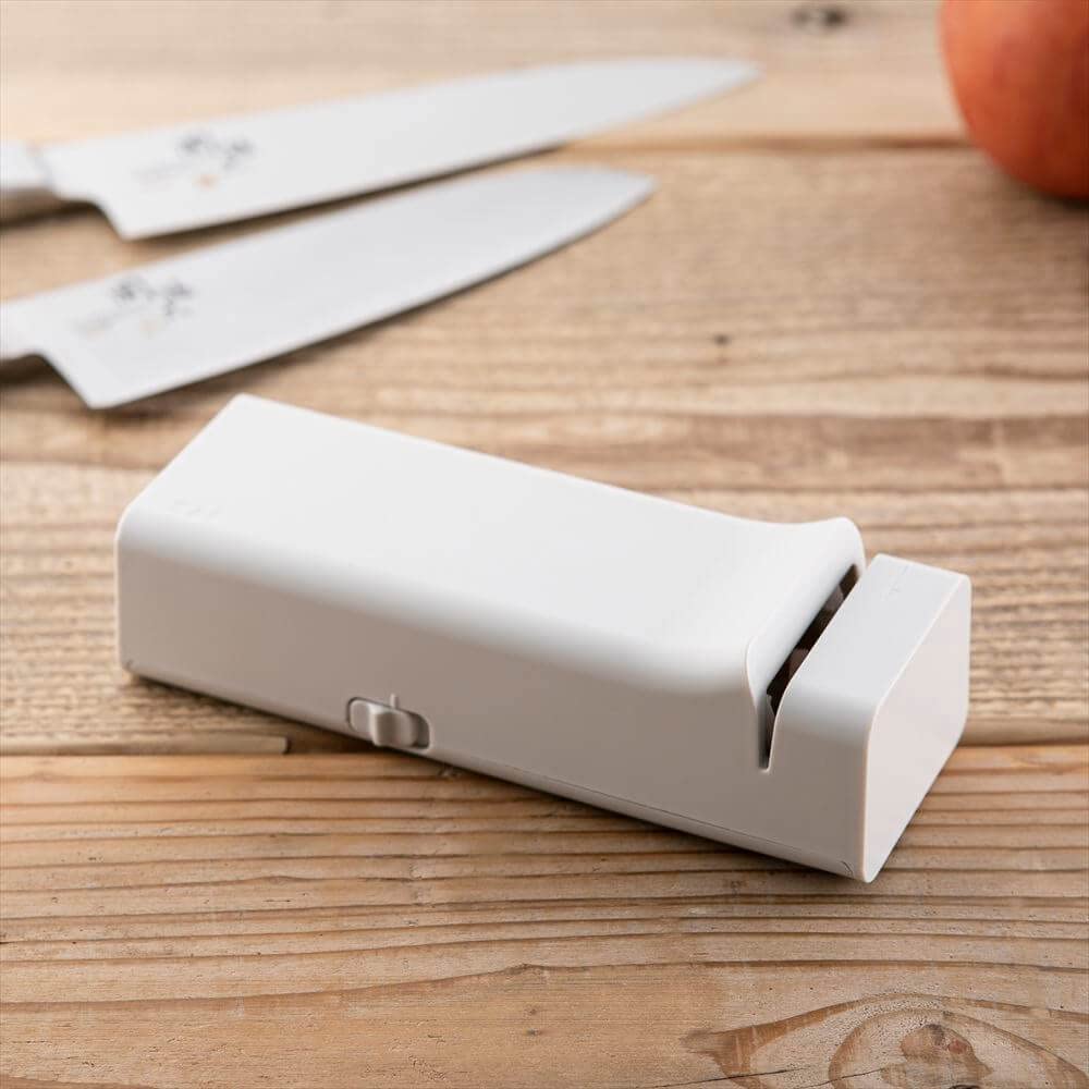Kai Corporation Electric Pencil Sharpener (Compact)