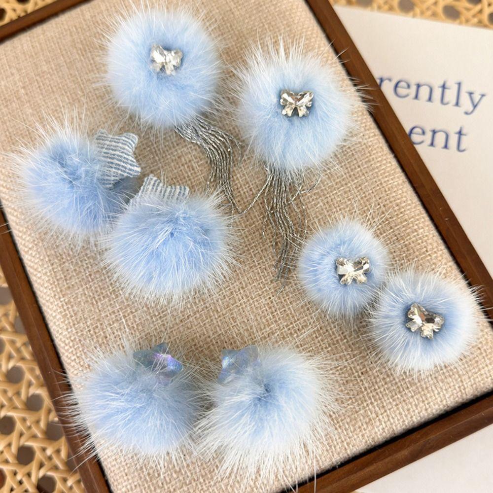 

Пушистые серьги-гвоздики с помпоном Модные кремово-голубые серьги-гвоздики с помпоном Осень и зима 01