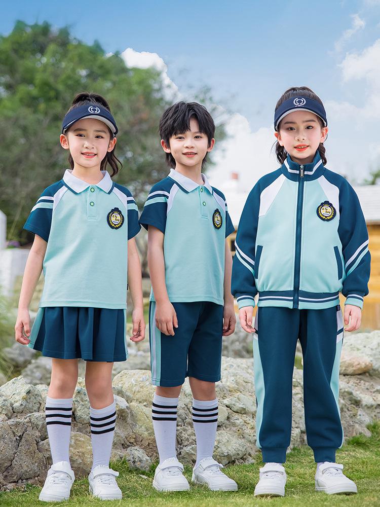 Dětská školní uniforma set: Letní třídílné a jarní/podzimní čtyřdílné varianty pro sport a nošení do třídy