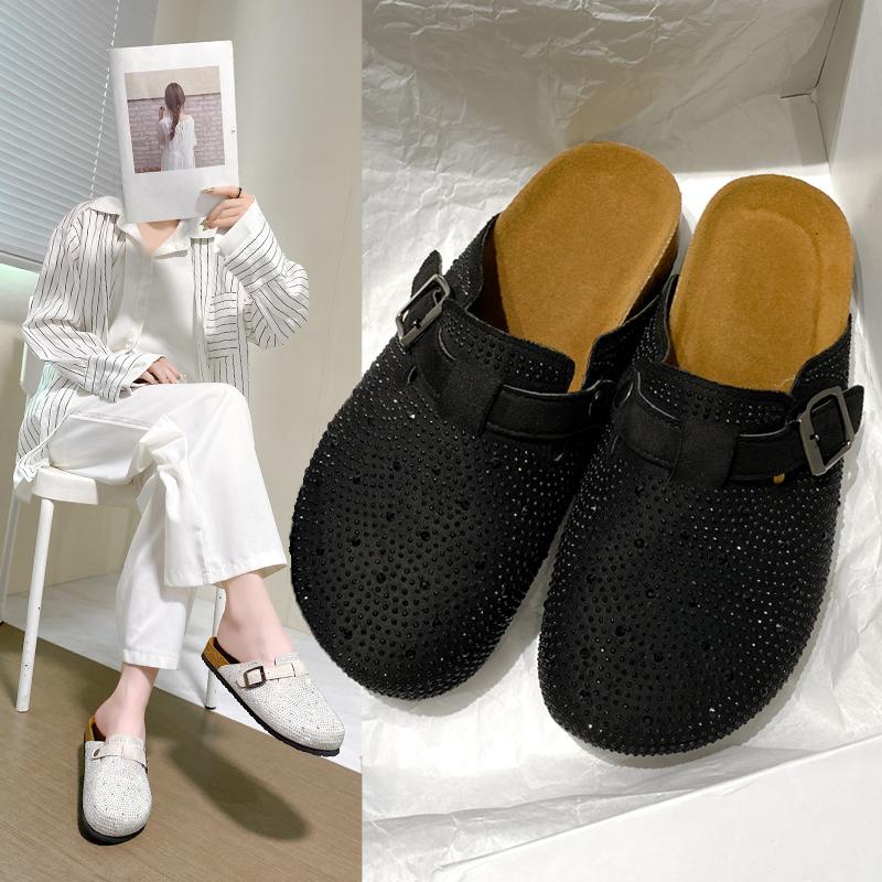 Korkfotbädd Tofflor För Kvinnor Män Mode Läder Mules Komfort Potatisskor Spänne Rem Kristall Bling Glans Inomhus Utomhus Platta Tofflor