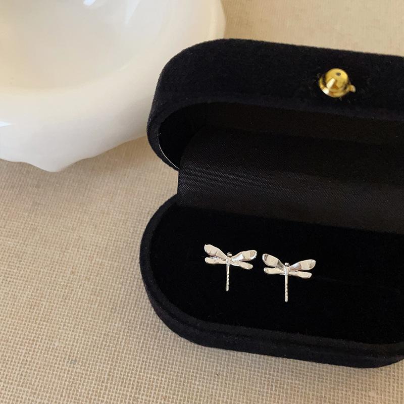 

Mori Трехмерные стрекозы серьги-клипсы женские простые милые модные индивидуальные универсальные серьги