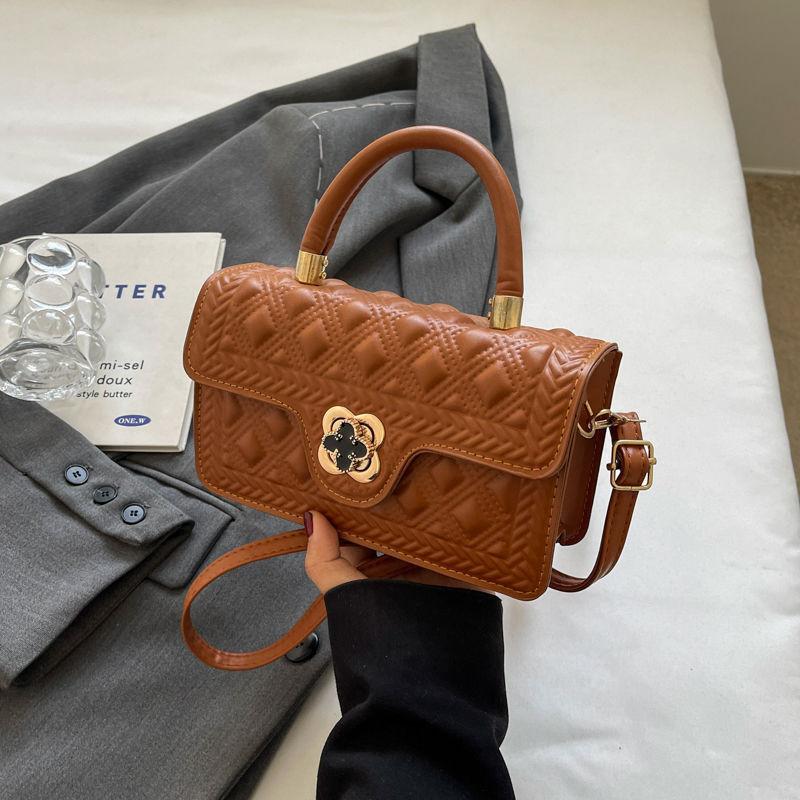 2024 New Fashion Diamond Grid Texture Shoulder Commuter Simple Handbag