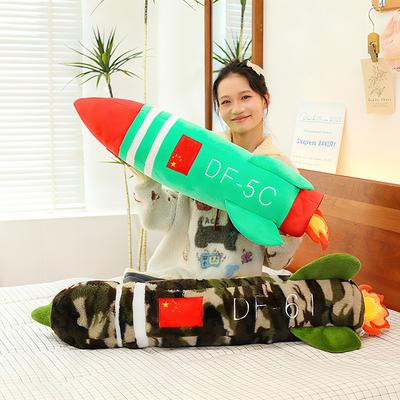 Lalki i pluszaki – Maskotki postaci z bajek i filmów